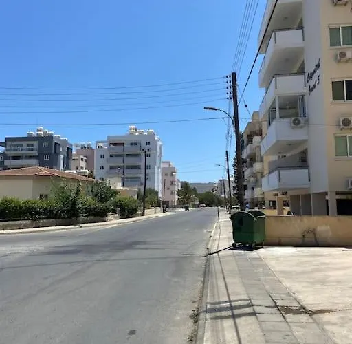 Διαμέρισμα Paradise Homes 9 *