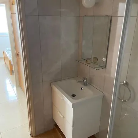 Paradise Homes 9 דירה לרנקה